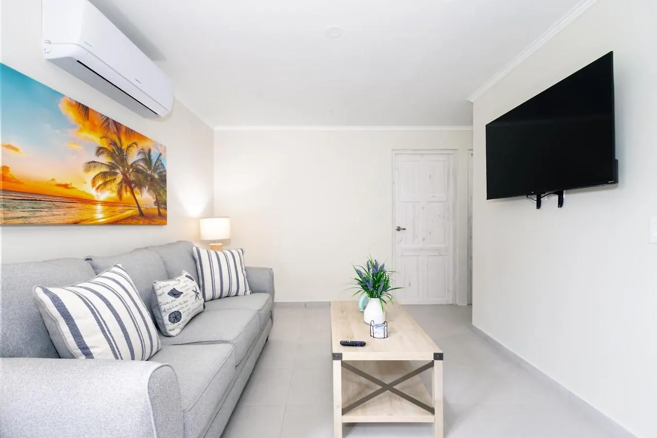 Summerside 4 Rooi Santo 10-A Palm Beach